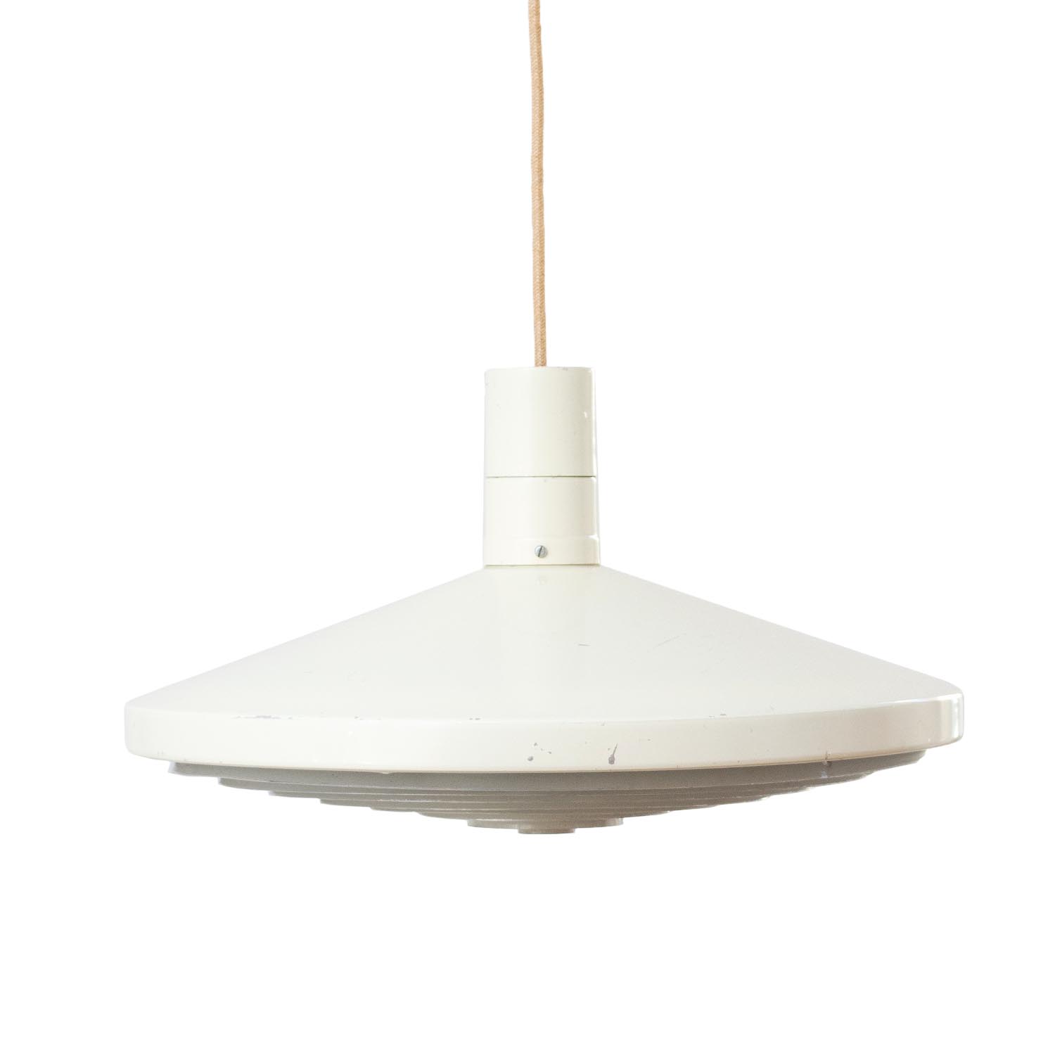DDR Designklassiker große Pendelleuchte P 605 (Wolfgang Dyroff / PGH Halle) – Blasses Pastellgelb