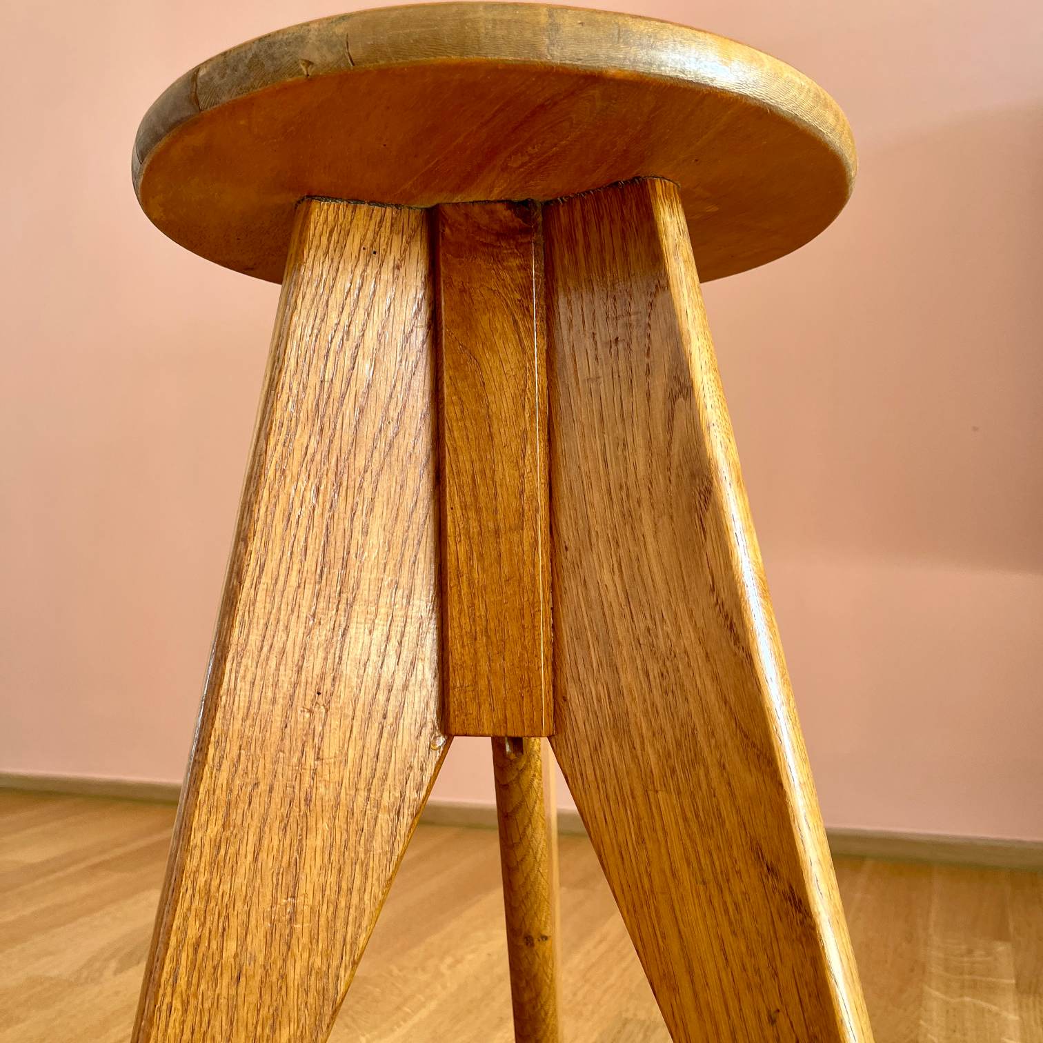 Vintage Holz Hocker aus Frankreich - im Stil Jean Prouvé 45 cm
