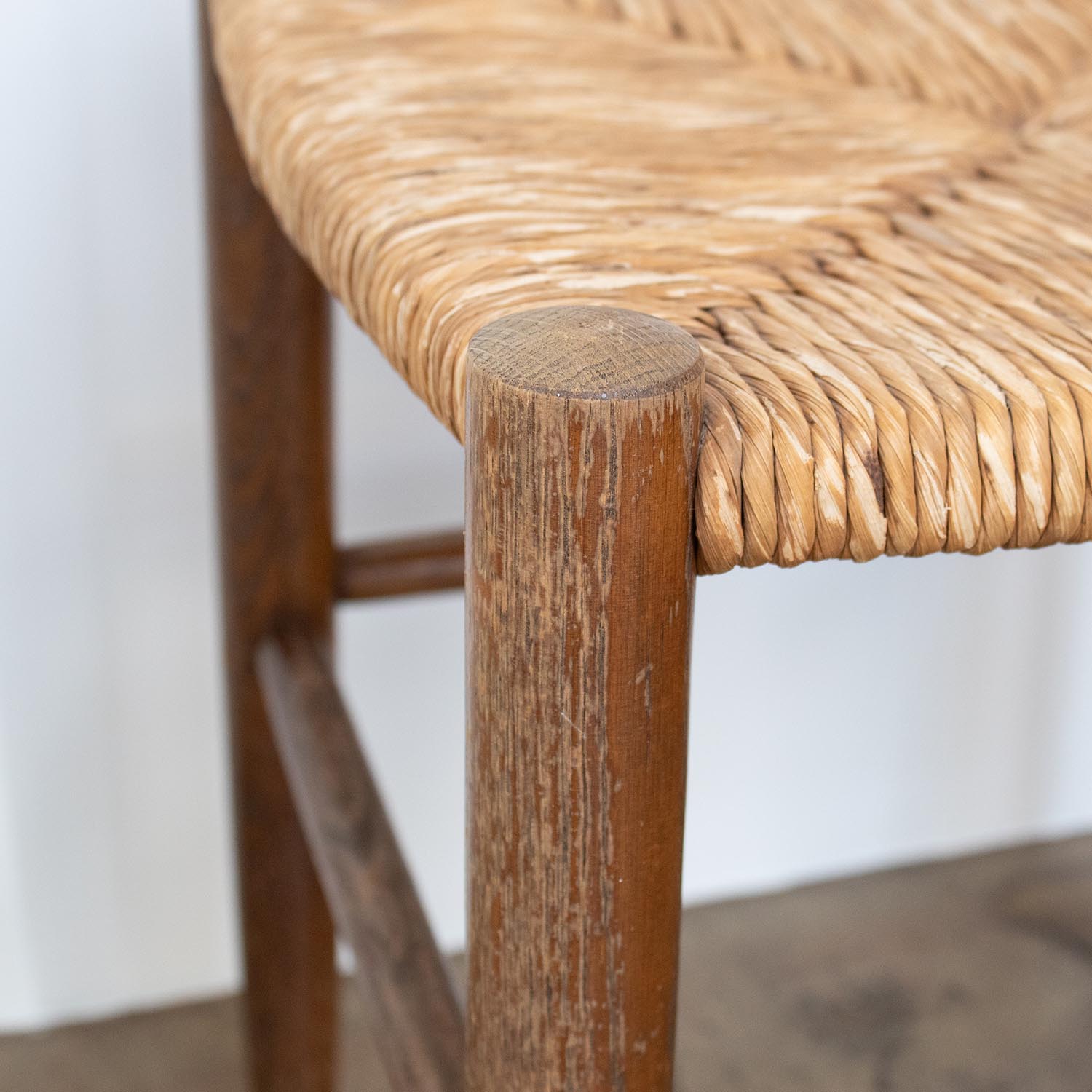 Vintage Holz Hocker Geflecht Bast - im Stil Charlotte Perriand 45 cm