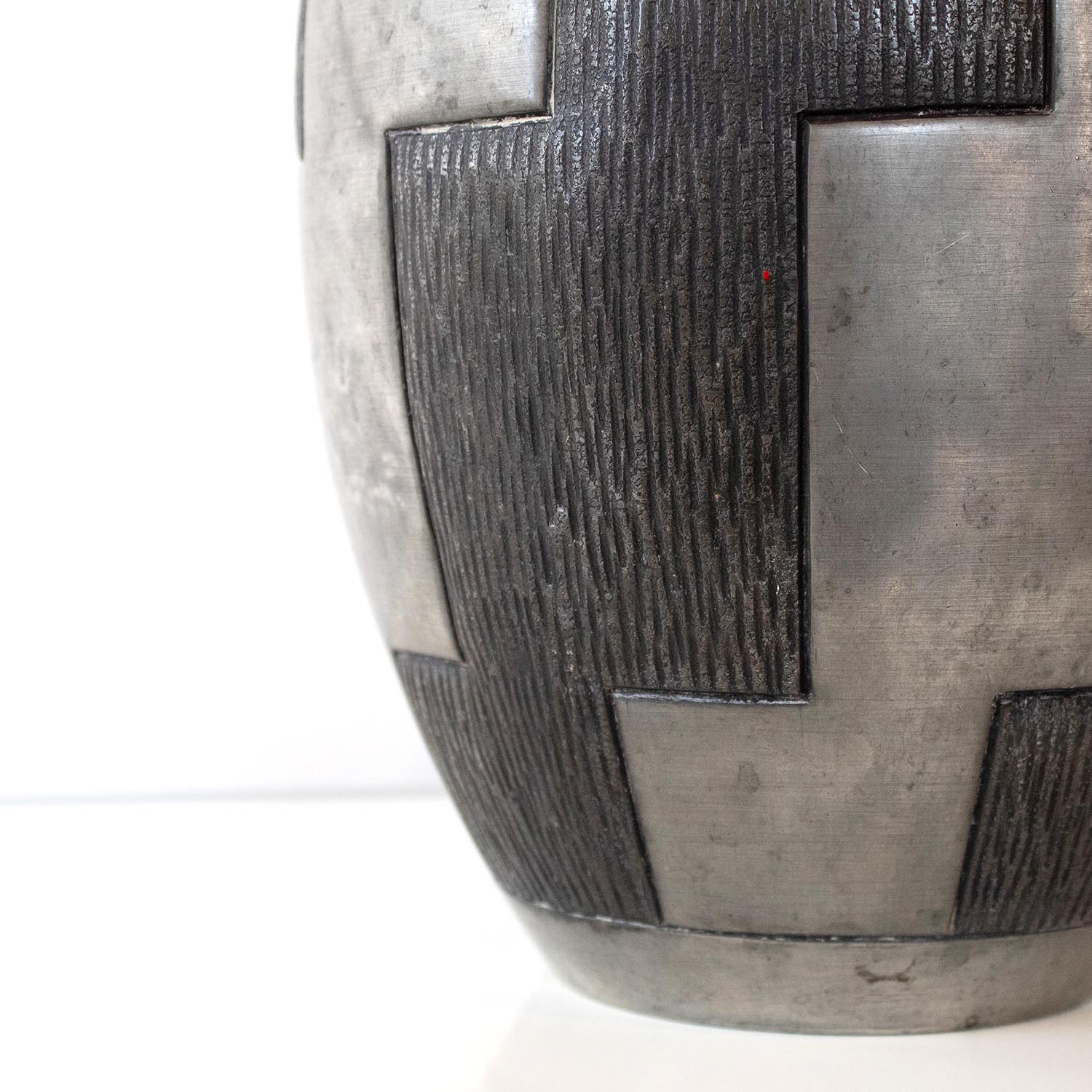Art Déco Zinn Vase Emile Petizon (1855-1922) aus Frankreich 1920er