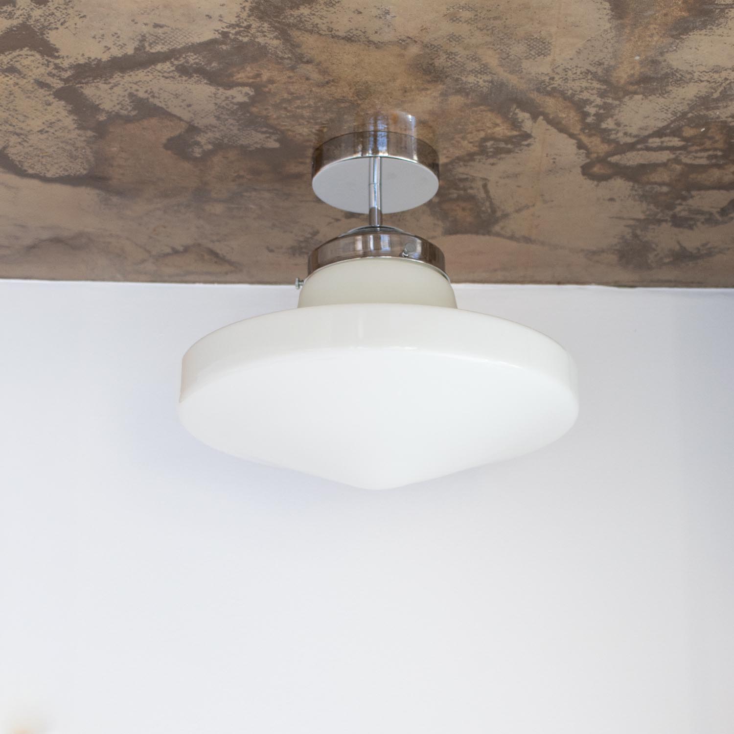 Sehr alte Opalglas Deckenlampe "Kreisel" 1930er Ø 34 cm