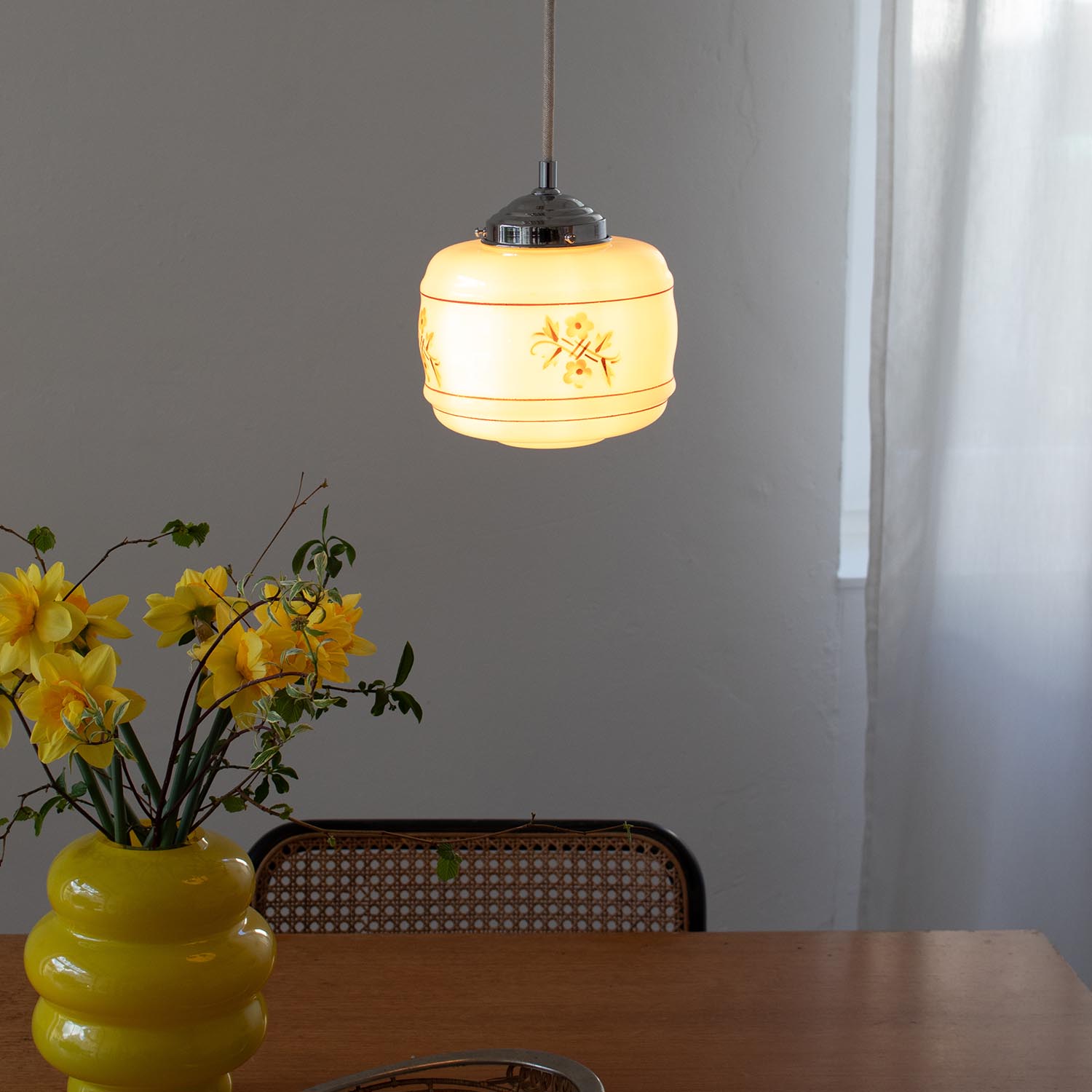 Alte midcentury Glas Hängelampe Ø 18 cm Spritzdekor Blumen