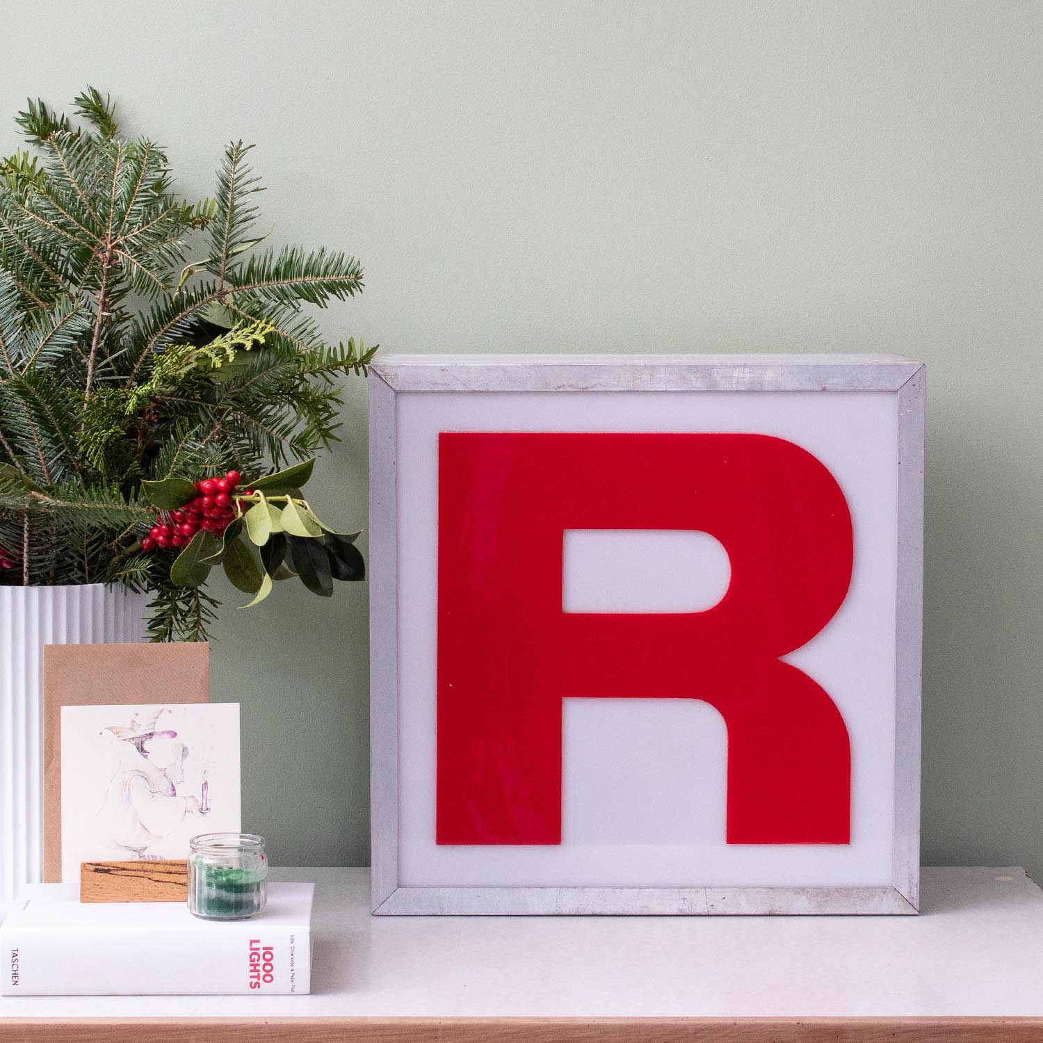 Alter quadratischer Leucht-Buchstabe -R- Rot im Kasten 40 x 40 cm Kopie Kopie